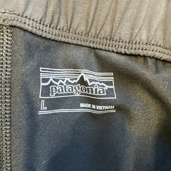 Patagonia Fleetwith Skort‎ Large Black Shorts Activewear Athletic Skirt Outdoor - Picture 2 of 9